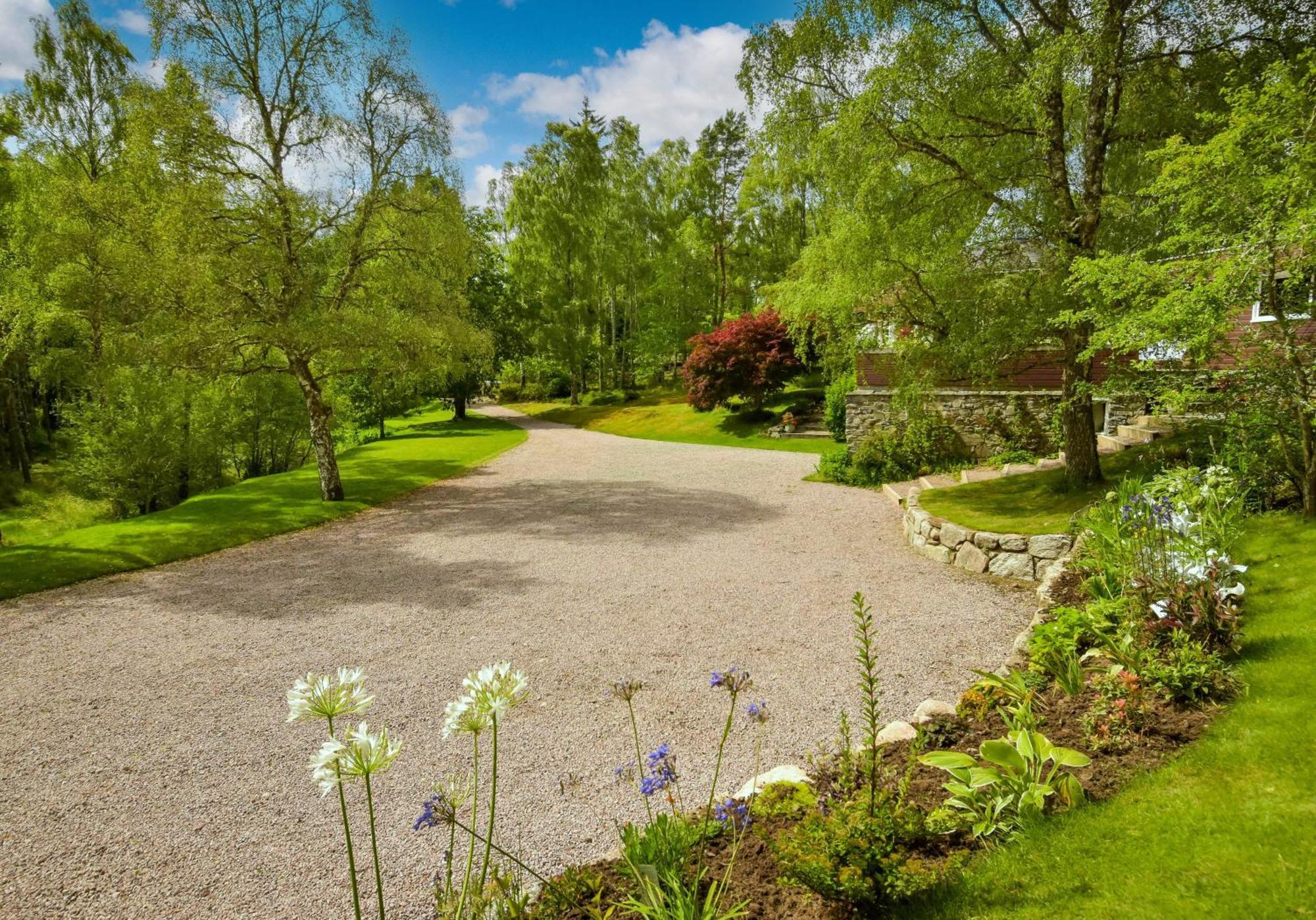 Cairngorm Lodge Rothiemurchus アビーモア エクステリア 写真